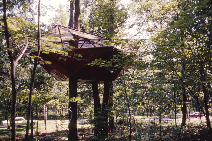 View of Treehouse, Addition for H. R. Shepherd to the John L. Rayward House